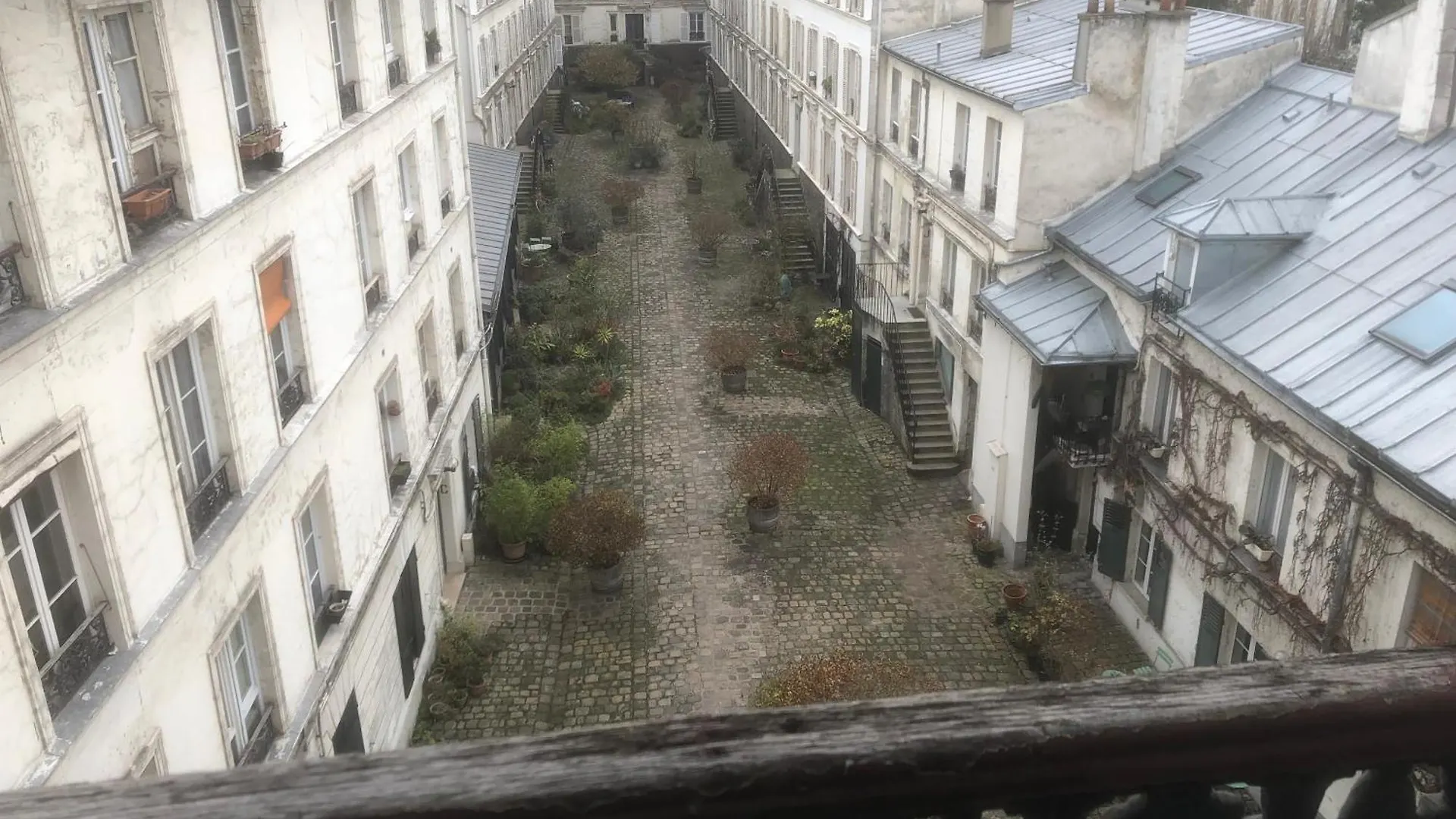 Charmant Studio Pres De Bercy Parigi